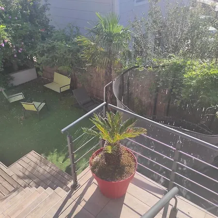 Dans Un Loft Champetre בית אירוח